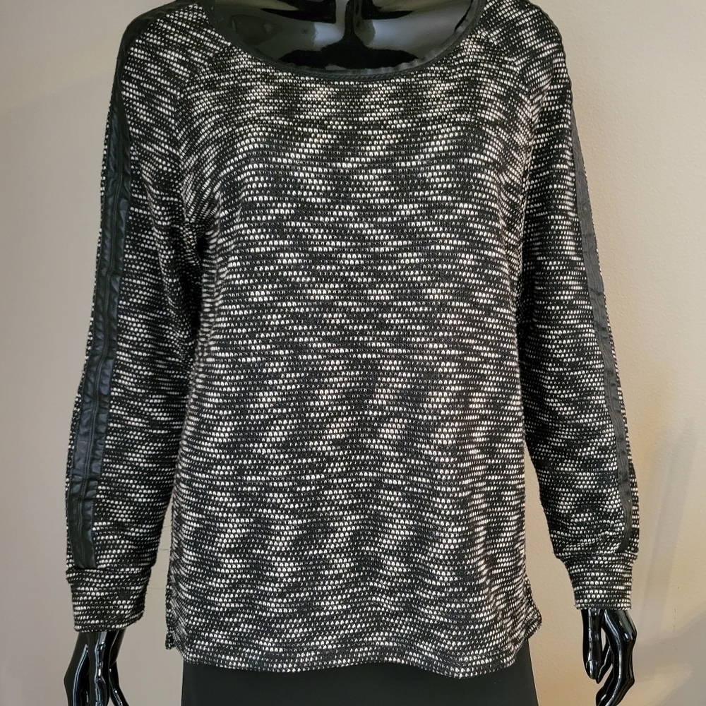 Two by Vince Camuto top